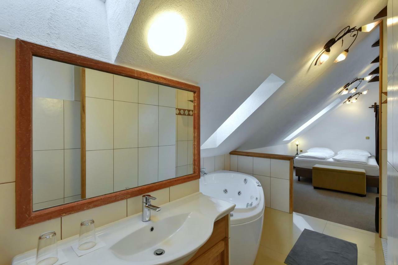 Zamecka Fortovna Obora - Forester House Kaznejov Екстериор снимка